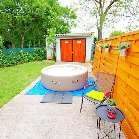 House Emily Vakantiehuis Loborika